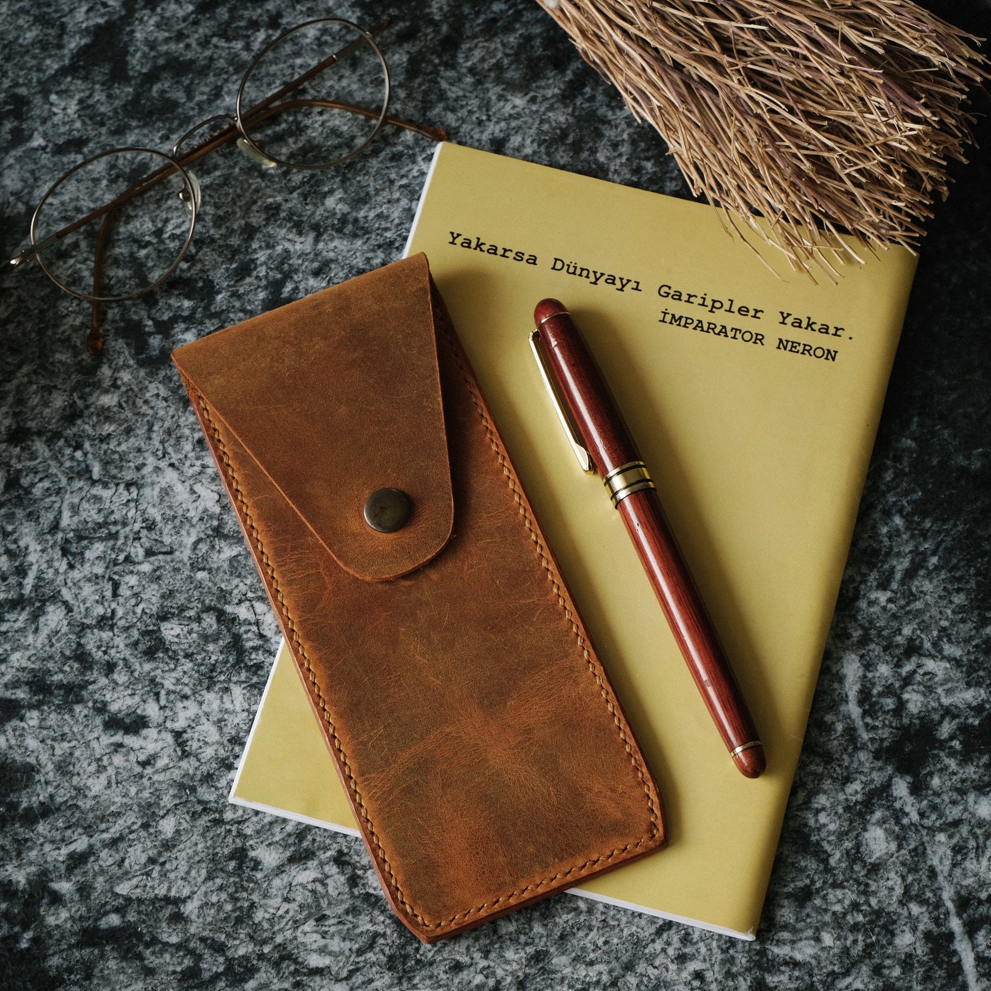 Personalized Leather Pen Case, Handmade Fountain Pen Holder, Pencil Pouch for Artists, Custom Gift for Writers, Engraved Anniversary Gift
