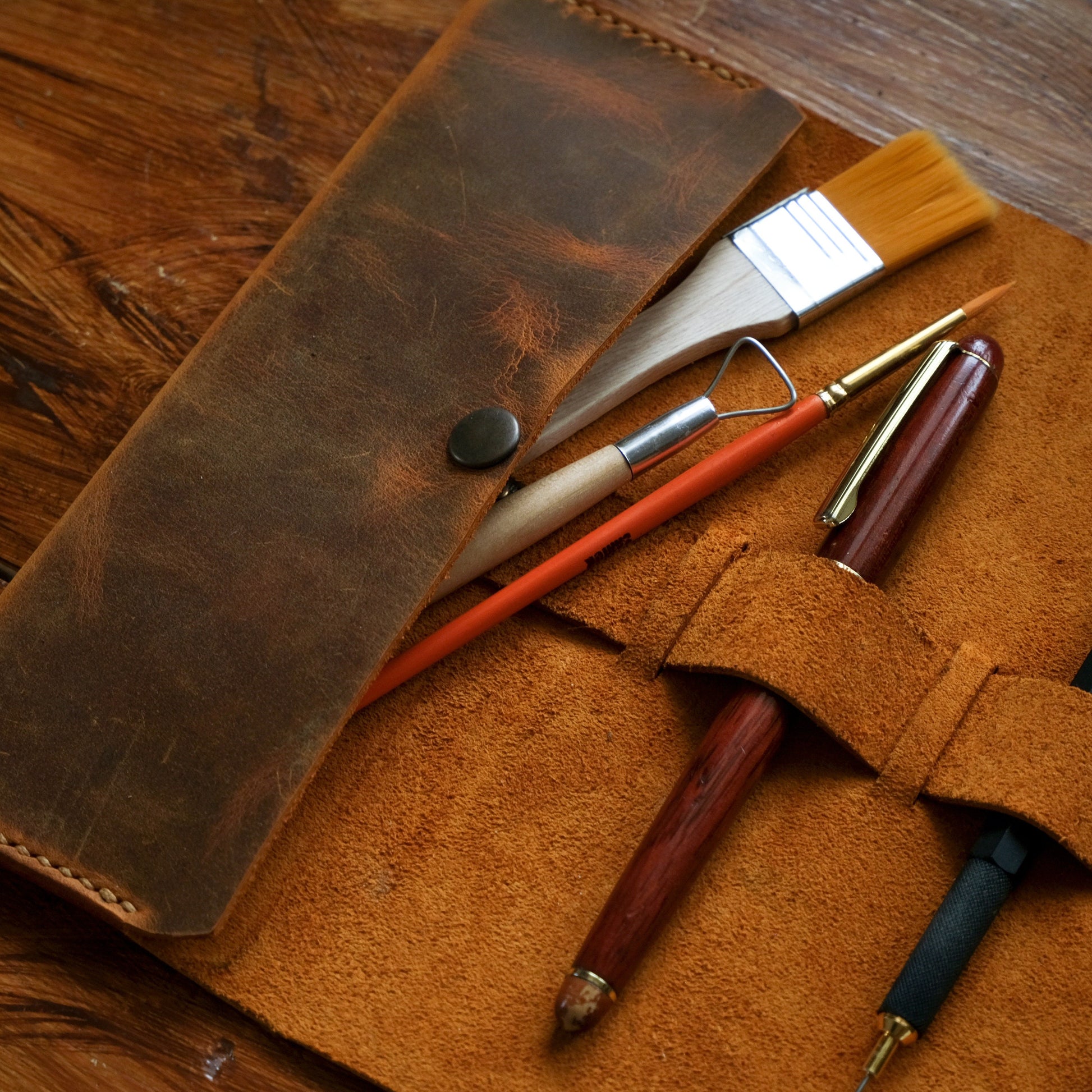 Leather Pen Roll, Ful Grain Leather Pen Holder, 8 Pen Storage, Stylish Leather Pen Holder, Gift for Artists, Personalized Gift for Artist,