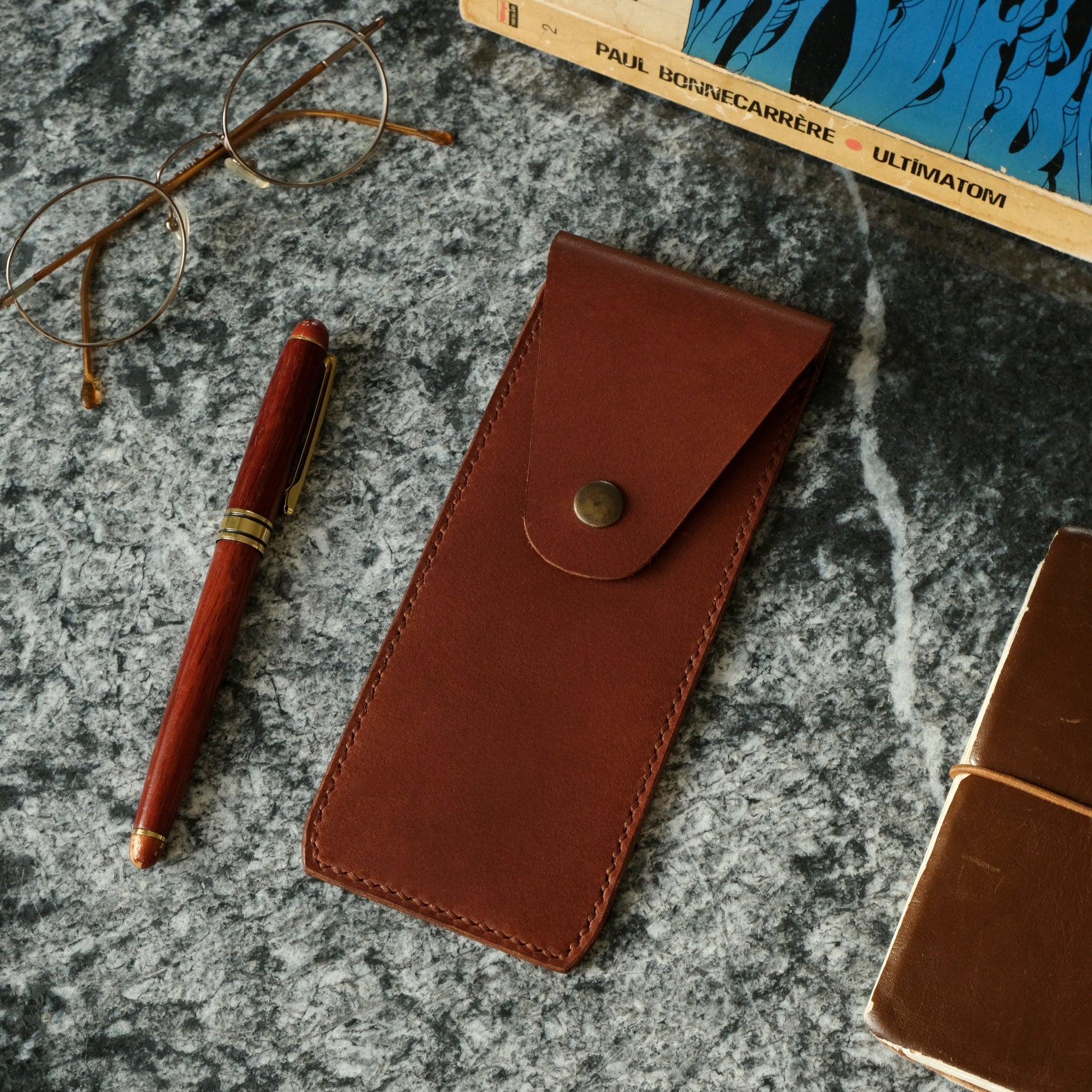 Leather Pen Case, Fountain Pen Holder, Personalized Fountain Pencil Case, Gift for Artist, Gift for him, Engraved Valentine's Day Gift