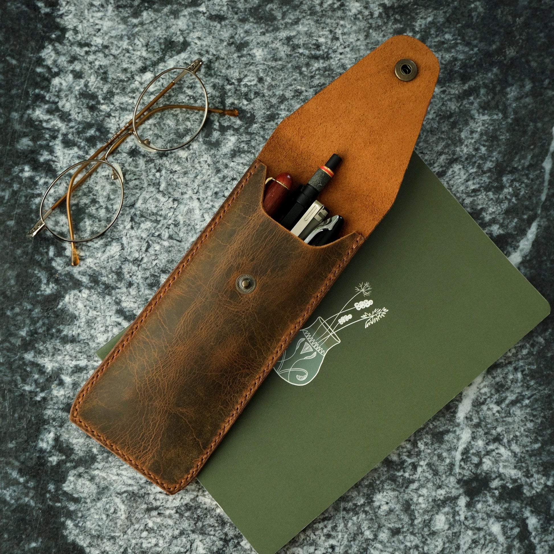 Personalized Leather Pen Case, Handmade Fountain Pen Holder, Pencil Pouch for Artists, Custom Gift for Writers, Engraved Anniversary Gift